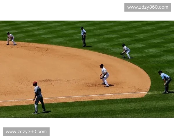 全面解析压迫型防守战术提升球队防守效率与协同能力